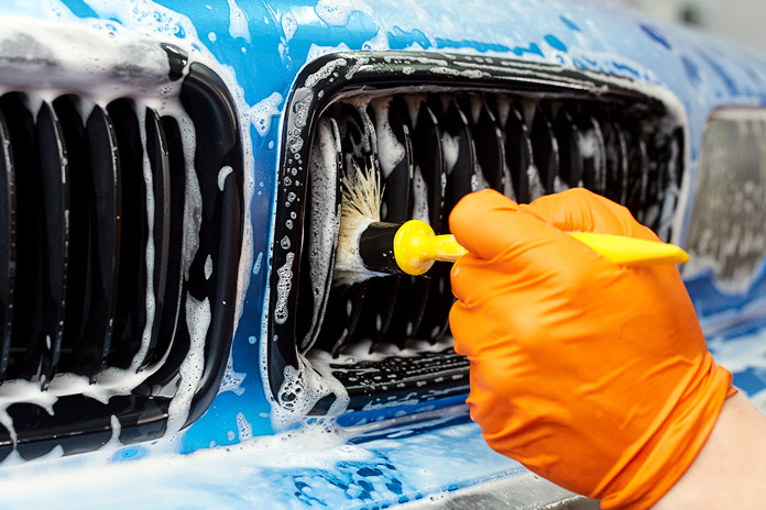 Rửa xe ô tô chuẩn Detailing